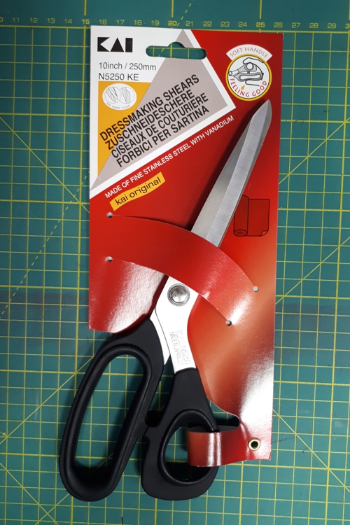 nůžky KAI (250mm)