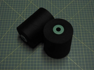 extra tenká spodní niť - 15000m - černá